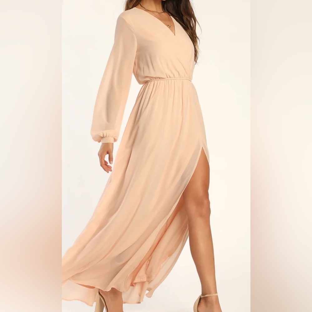 Lulus peach gown